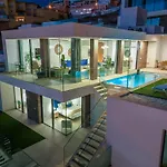 Villa 200m New E With Priv/heated Pool, Ocean View. Costa Adeje (Tenerife)