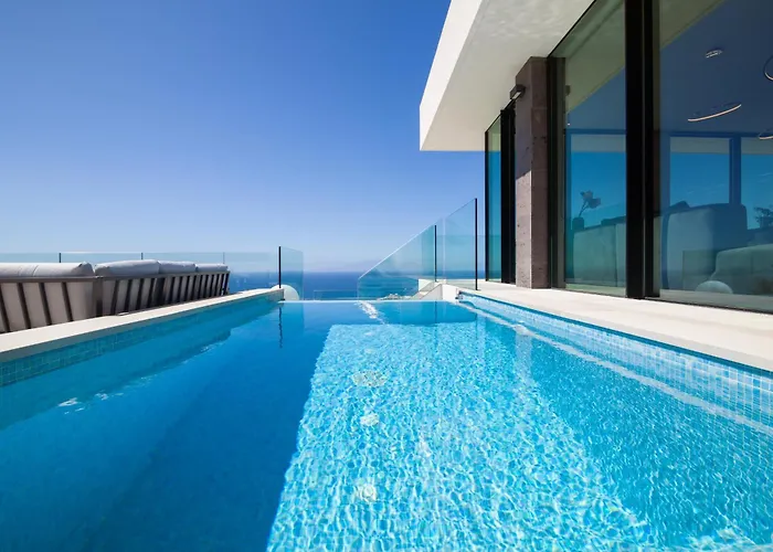 200m New E With Priv/heated Pool, Ocean View. *