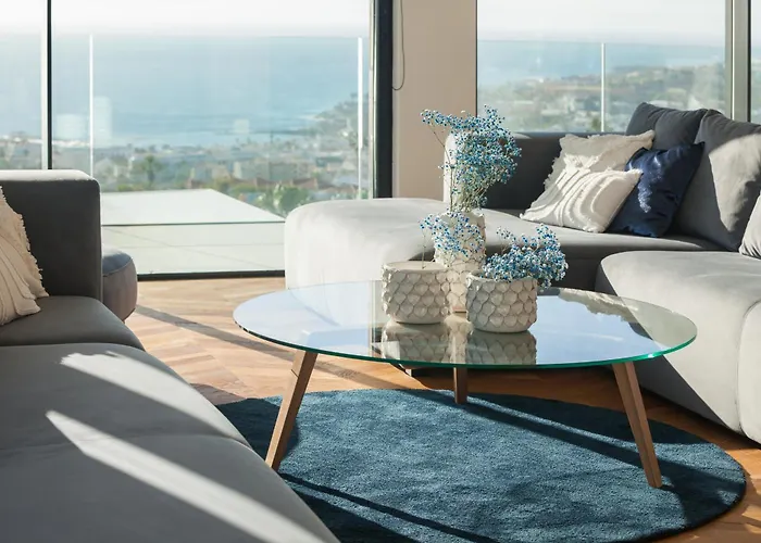 200m New E With Priv/heated Pool, Ocean View.