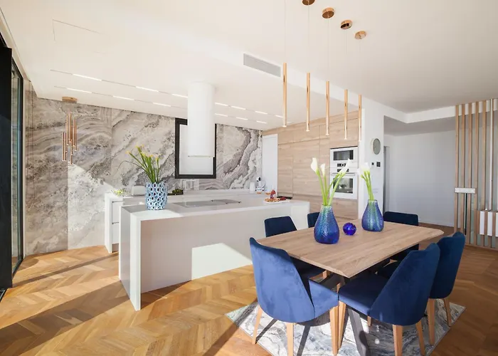 200m New E With Priv/heated Pool, Ocean View. Адехе