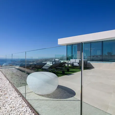 200m New E With Priv/heated Pool, Ocean View. וילה