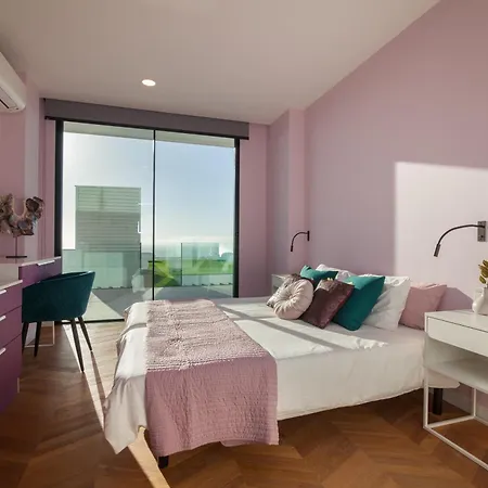 200m New E With Priv/heated Pool, Ocean View. * אדחה