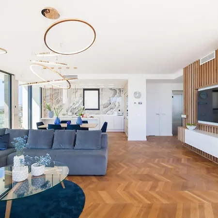 200m New E With Priv/heated Pool, Ocean View. וילה אדחה