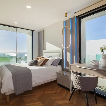 200m New E With Priv/heated Pool, Ocean View. וילה *