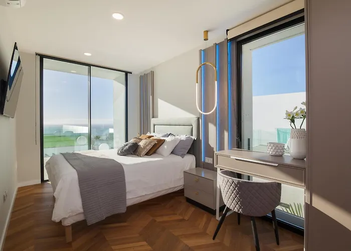 200m New E With Priv/heated Pool, Ocean View. Βίλα *